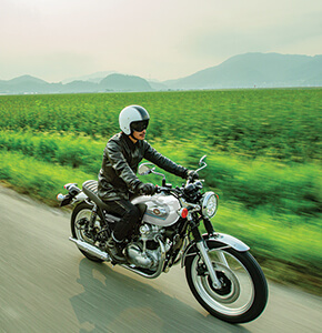 W800