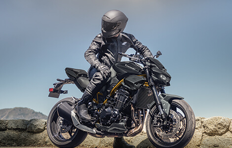 Z900
